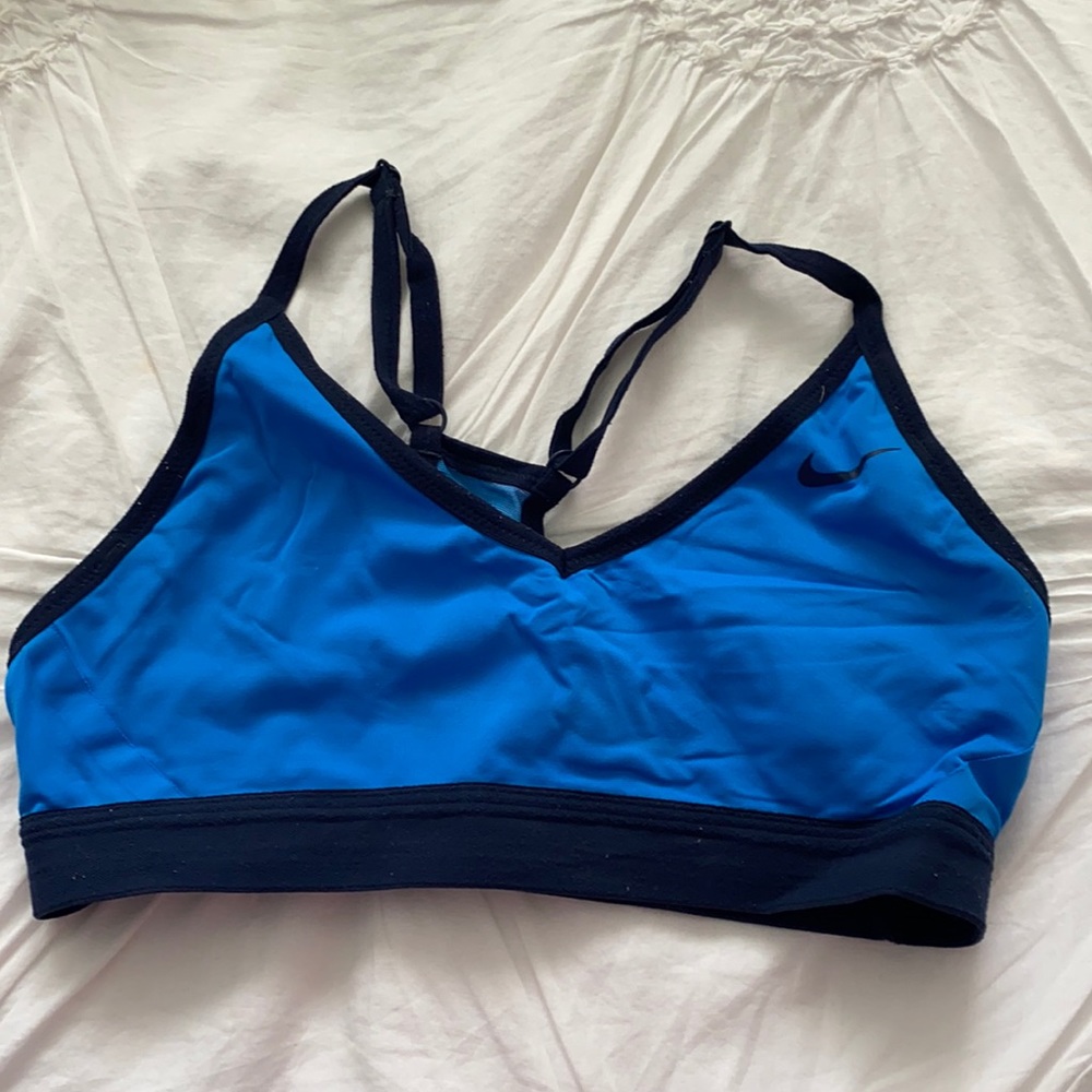 nike sports bra